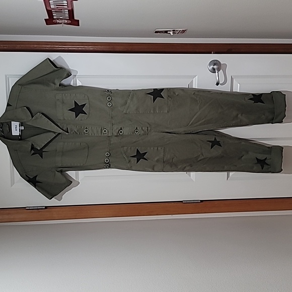 PISTOLA Olive Straight Leg Coveralls Jumpsuit Transitional Star Print Pant Suit - Picture 16 of 16